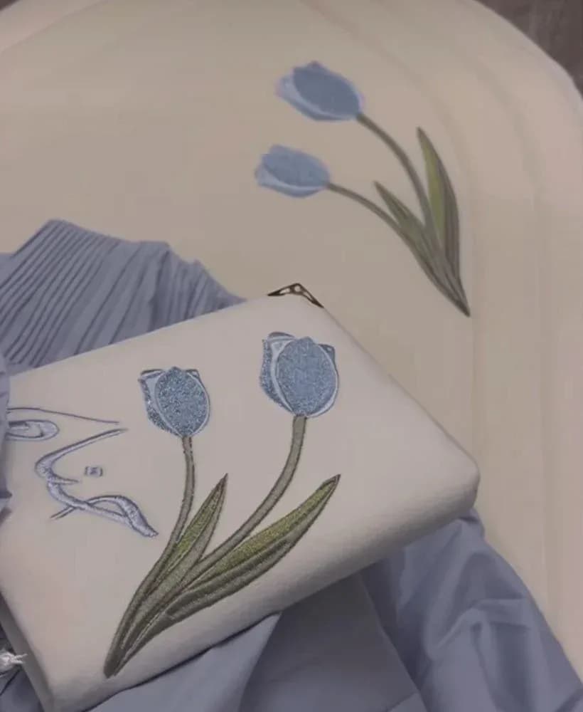 صورة طقم صلاة بريق التوليب