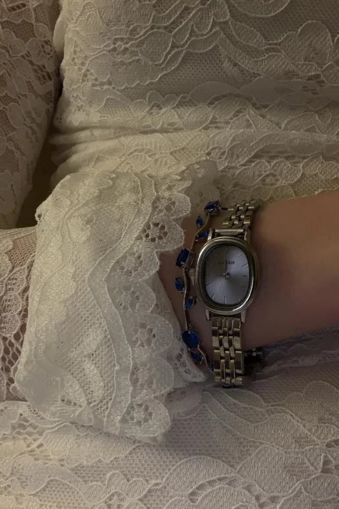 صورة طقم هدية ساعة وأسوارة مع بوكس ورد